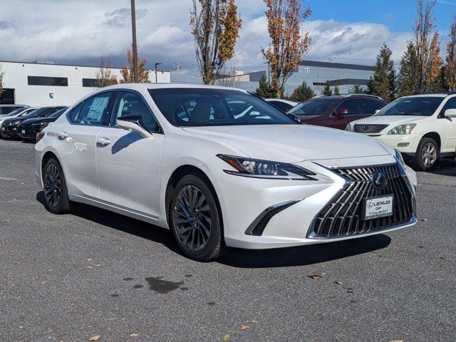 2025 Lexus ES 300h Luxury