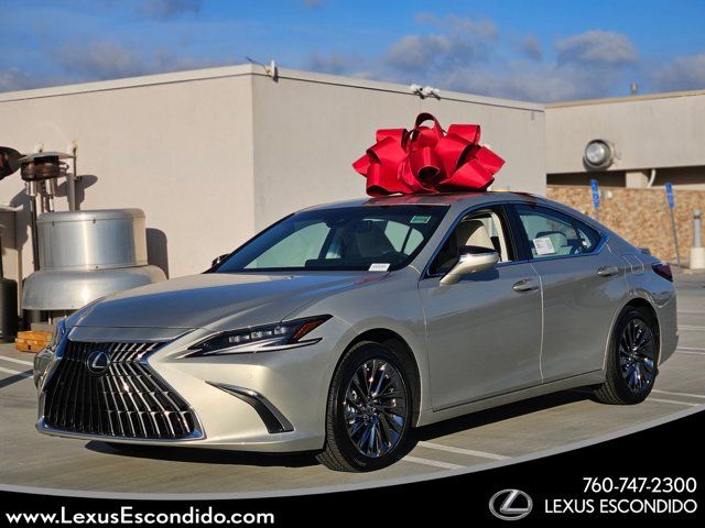 2025 Lexus ES 300h Luxury