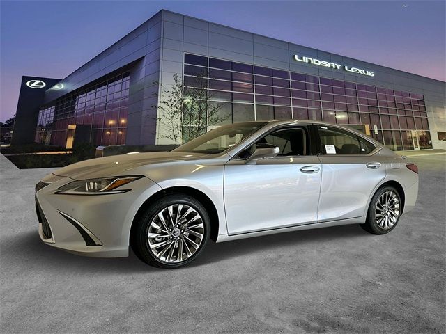 2025 Lexus ES 300h Luxury