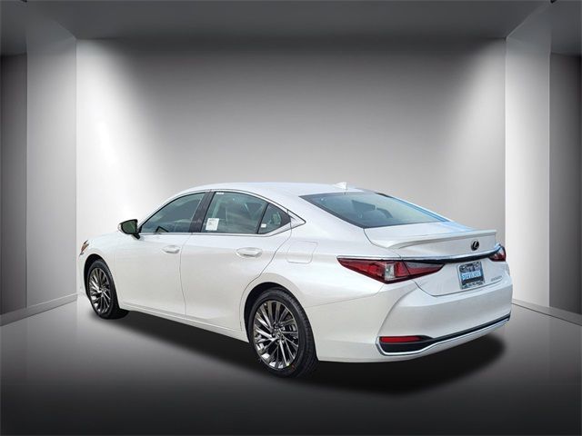 2025 Lexus ES 300h Luxury