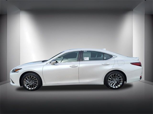 2025 Lexus ES 300h Luxury