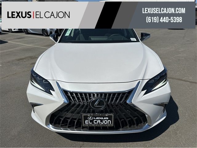 2025 Lexus ES 300h Luxury