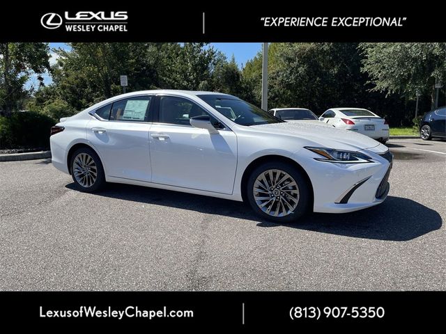 2025 Lexus ES 300h Luxury