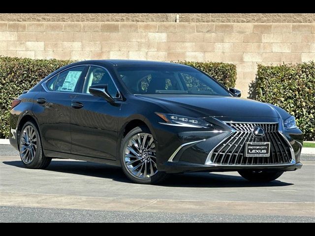 2025 Lexus ES 300h Luxury