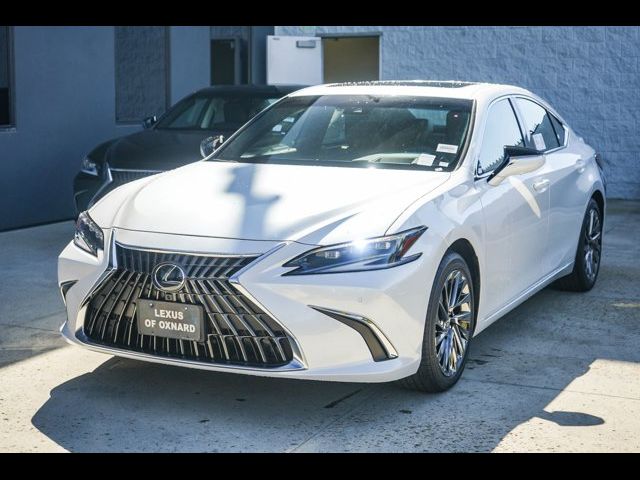 2025 Lexus ES 300h Luxury