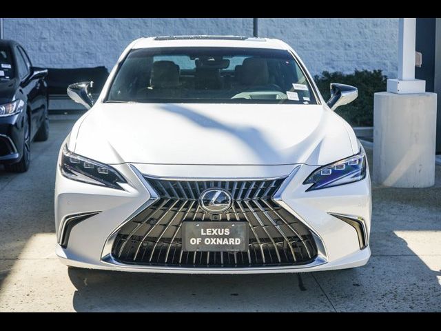 2025 Lexus ES 300h Luxury