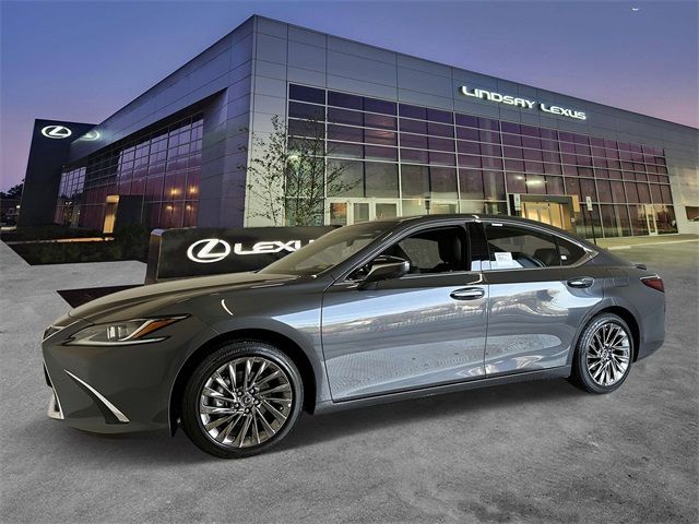 2025 Lexus ES 300h Luxury