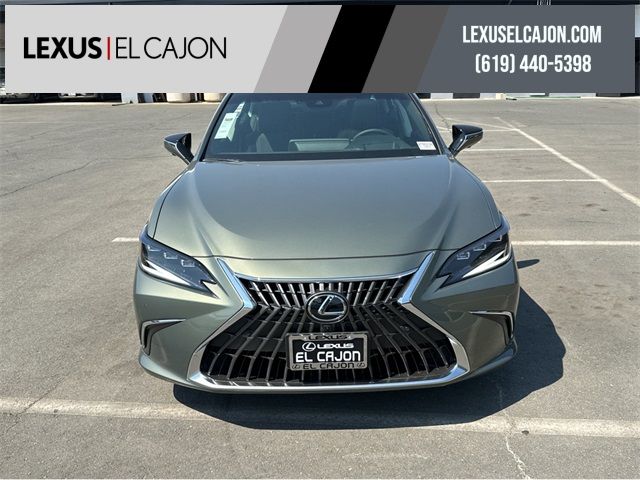 2025 Lexus ES 300h Luxury