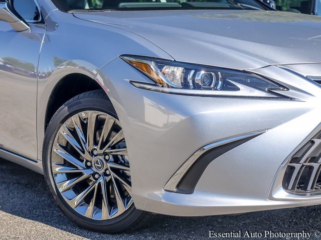 2025 Lexus ES 300h Luxury