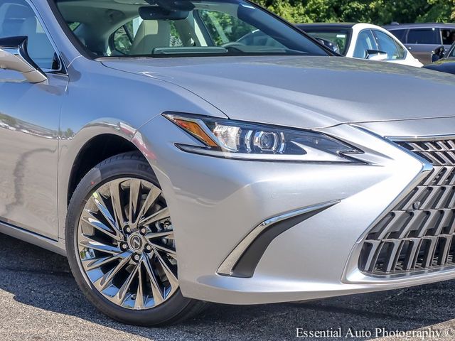 2025 Lexus ES 300h Luxury