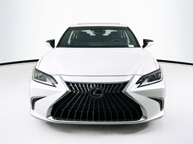 2025 Lexus ES 300h Luxury