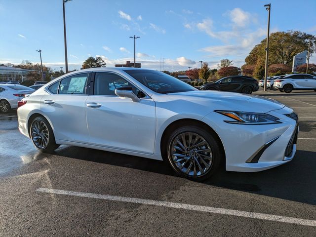 2025 Lexus ES 300h Luxury