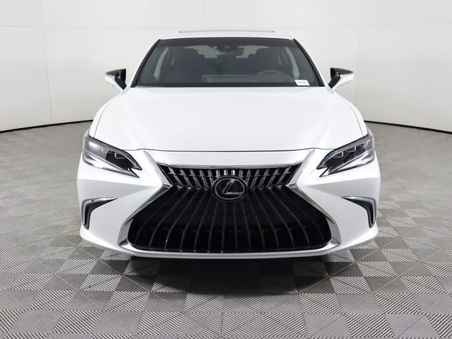 2025 Lexus ES 300h Luxury