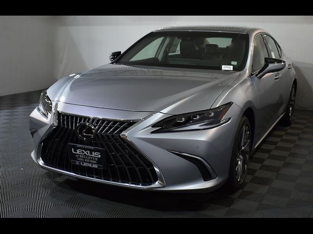 2025 Lexus ES 300h Luxury