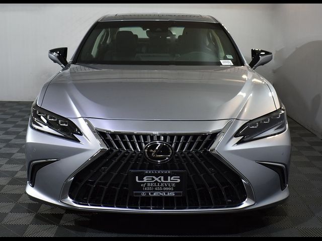 2025 Lexus ES 300h Luxury