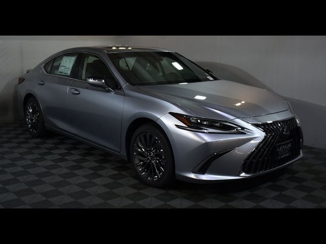 2025 Lexus ES 300h Luxury