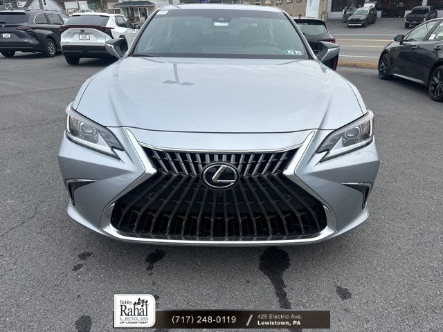 2025 Lexus ES 300h Luxury