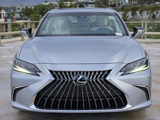 2025 Lexus ES 300h Luxury