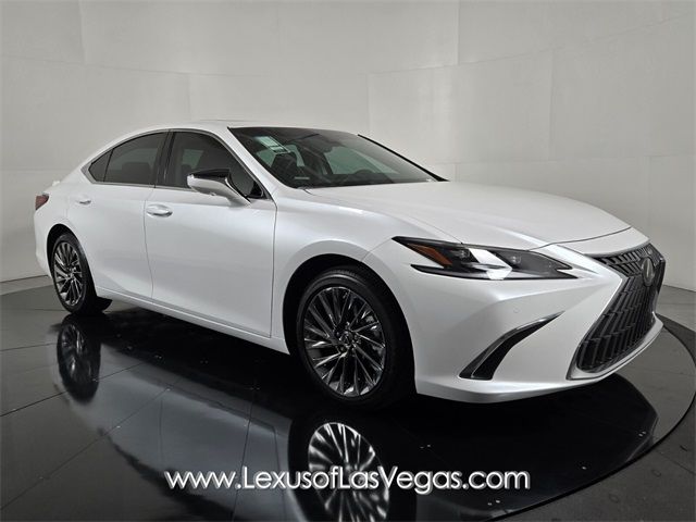 2025 Lexus ES 300h Luxury