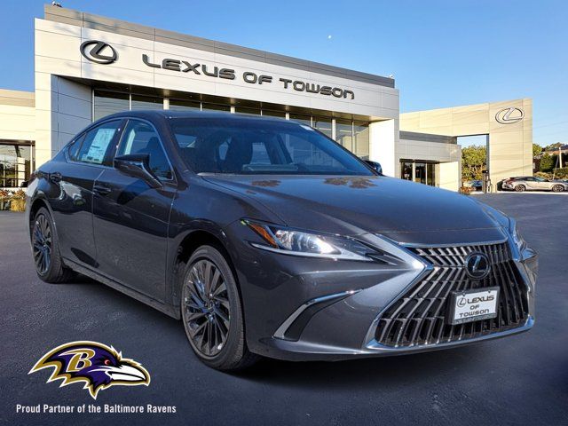 2025 Lexus ES 300h Luxury