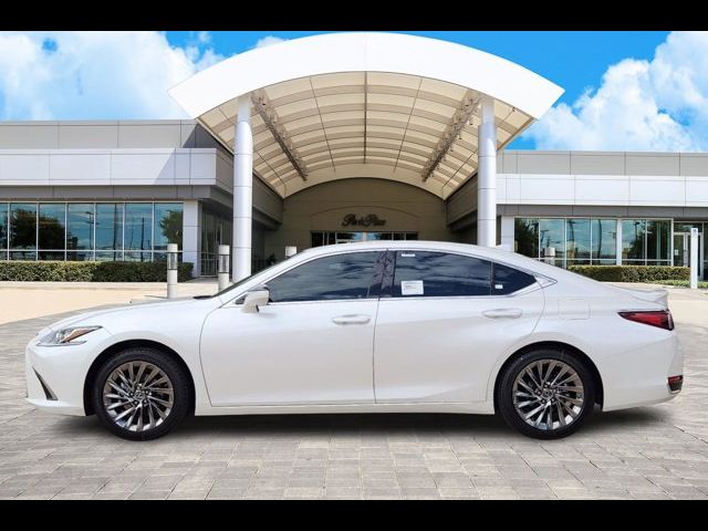 2025 Lexus ES 300h Luxury