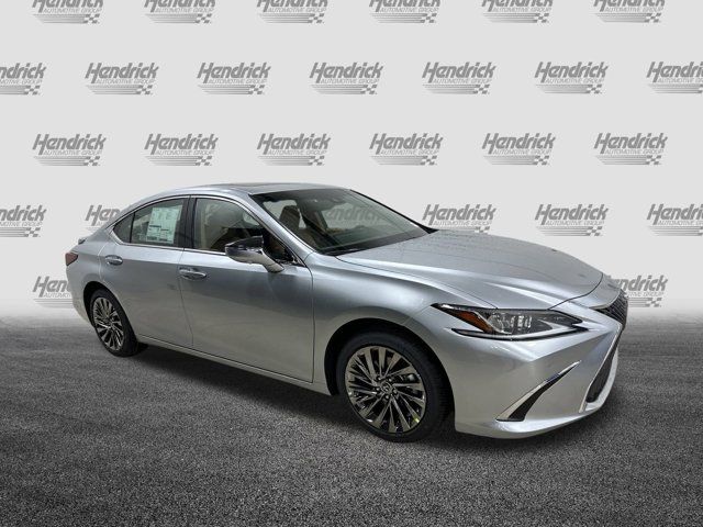 2025 Lexus ES 300h Luxury