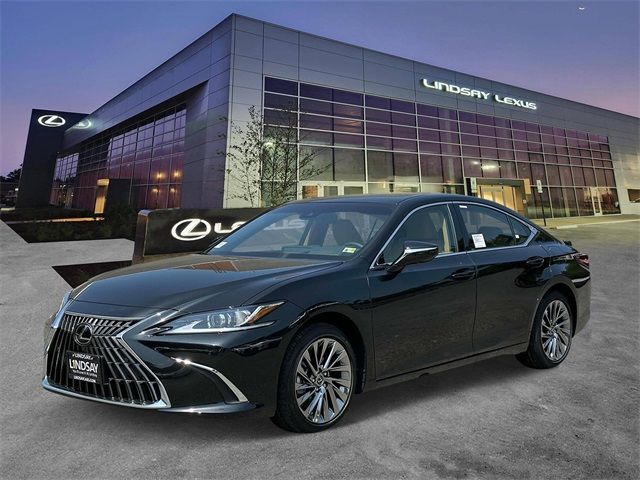 2025 Lexus ES 300h Luxury