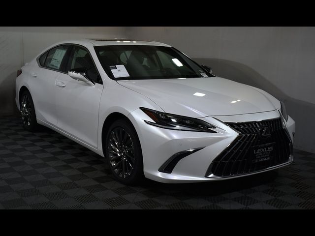 2025 Lexus ES 300h Luxury