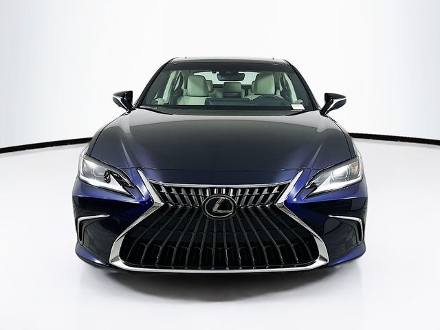 2025 Lexus ES 300h Luxury