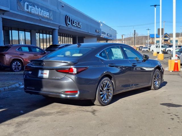 2025 Lexus ES 300h Luxury