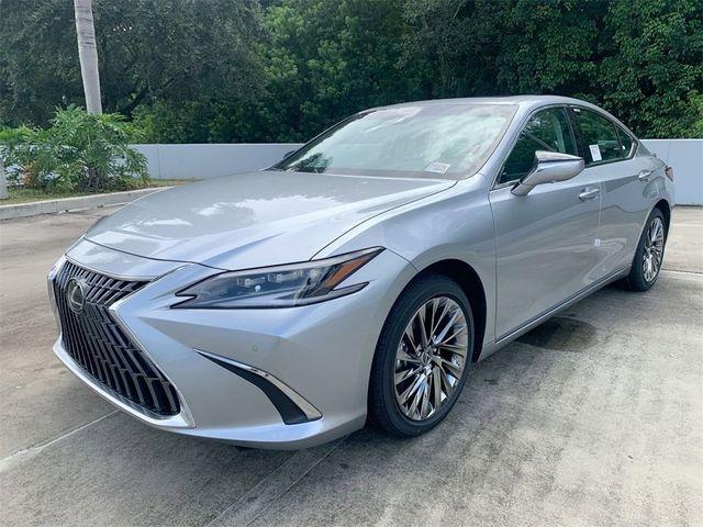 2025 Lexus ES 300h Luxury