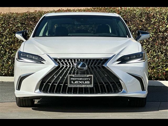 2025 Lexus ES 300h Luxury