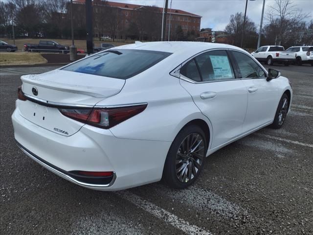 2025 Lexus ES 300h Luxury