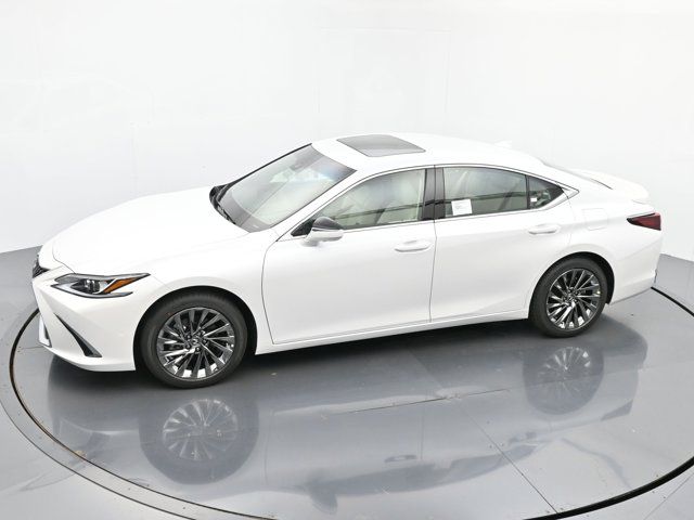 2025 Lexus ES 300h Luxury