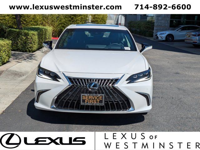 2025 Lexus ES 300h Luxury