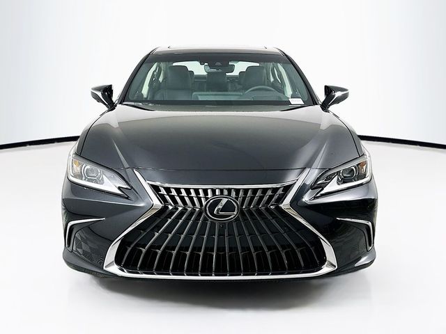 2025 Lexus ES 300h Luxury