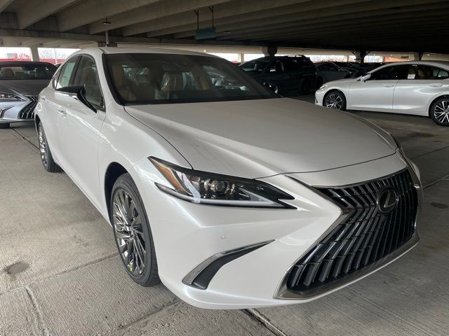 2025 Lexus ES 300h Luxury