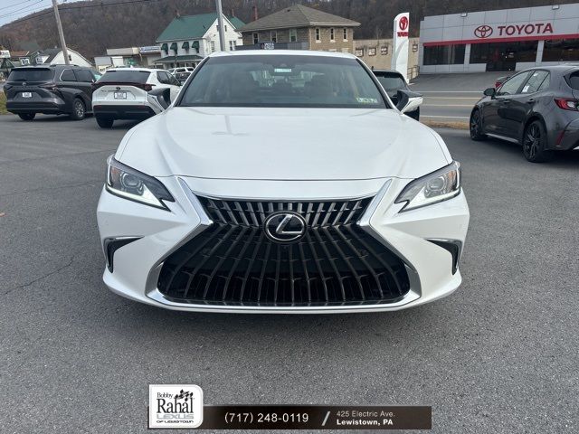 2025 Lexus ES 300h Luxury