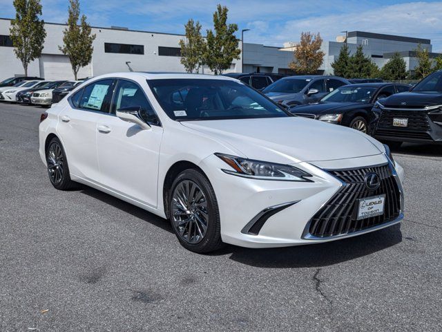 2025 Lexus ES 300h Luxury