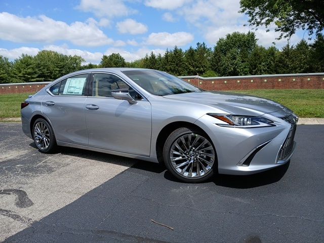 2025 Lexus ES 300h Luxury