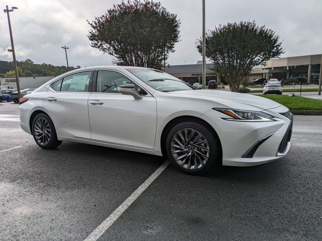 2025 Lexus ES 300h Luxury