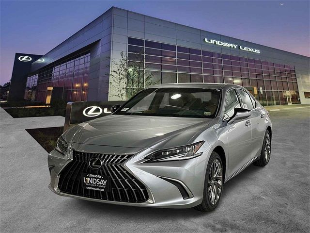 2025 Lexus ES 300h Ultra Luxury