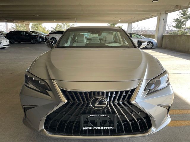 2025 Lexus ES 300h Ultra Luxury