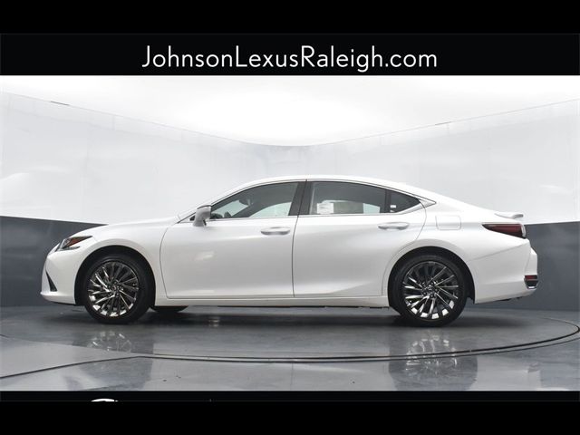 2025 Lexus ES 300h Ultra Luxury