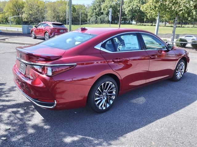 2025 Lexus ES 300h Ultra Luxury