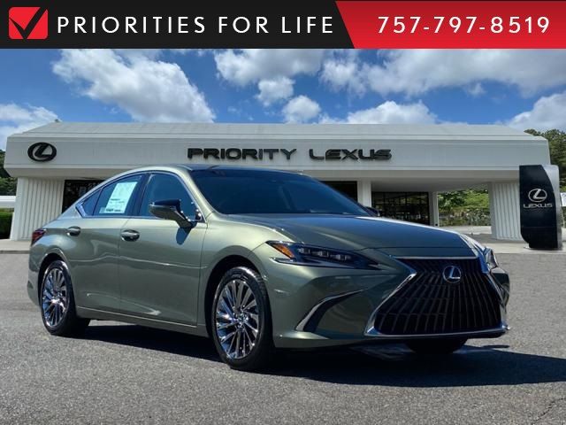 2025 Lexus ES 300h Ultra Luxury