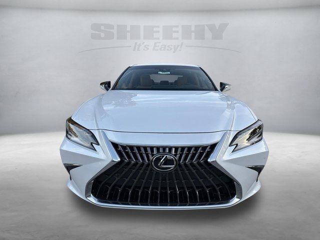 2025 Lexus ES 300h Ultra Luxury