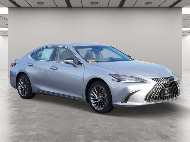 2025 Lexus ES 300h Ultra Luxury