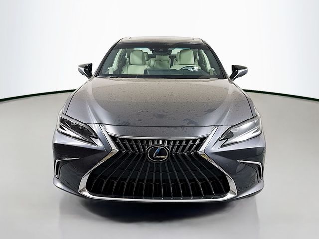 2025 Lexus ES 300h Ultra Luxury