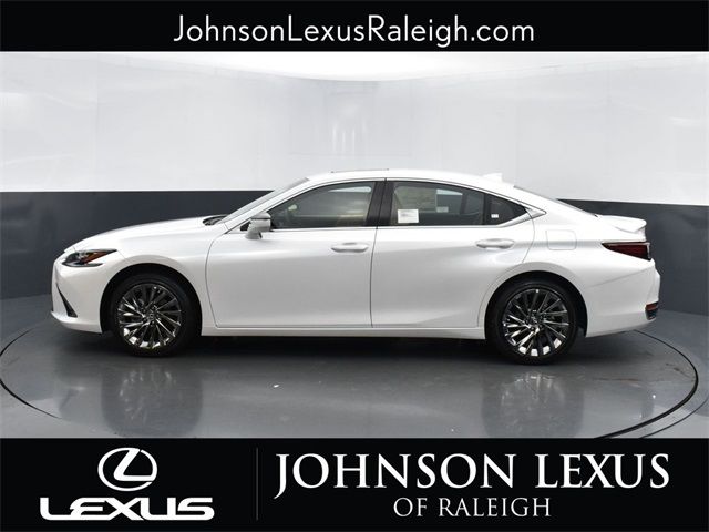 2025 Lexus ES 300h Ultra Luxury